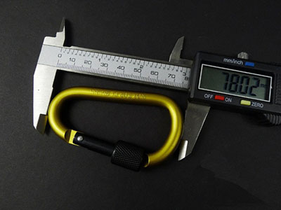 D SHAPE COLORFUL CARABINEER