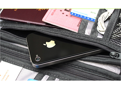 WATERPROOF TRAVEL BAG