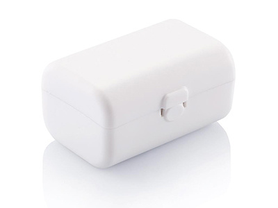 3-PIECE TRAVEL PLUG WITH USB PORT
