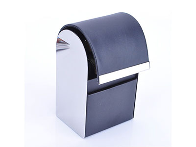 PORTABLE SHOE POLISH SET IN LEATHER BOX