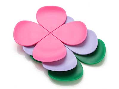 THREE-DIMENSIONAL FLOWER COASTER