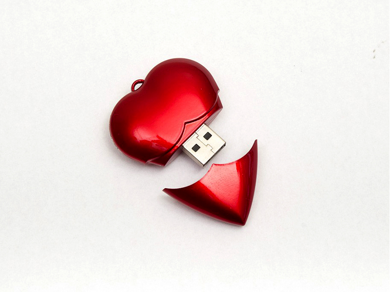 HEART SHAPE USB FLASH DRIVE
