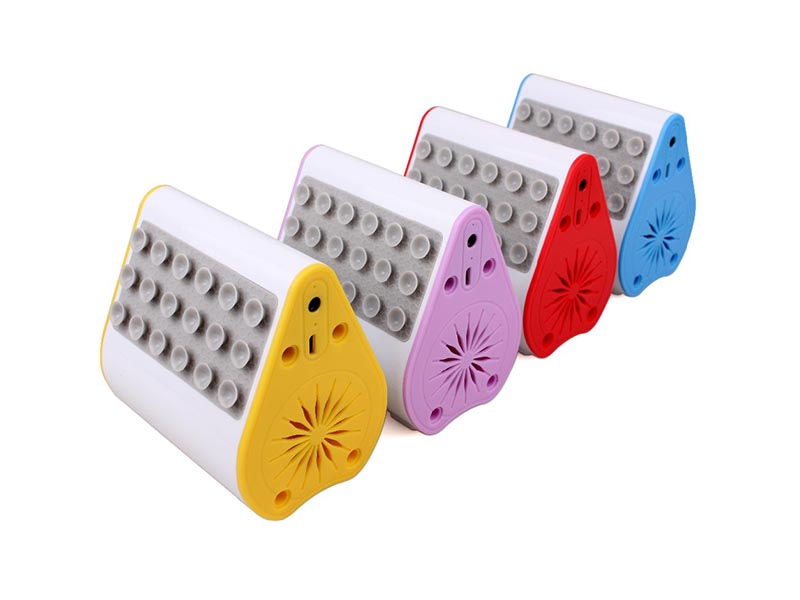 WIRELESS SPEAKERS WITH SUCTION CUPS